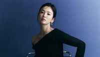 <p>Penampilan Song Hye Kyo yang awet mudah ini kerap mendapatkan pujian dari dunia fashion. Banyak netizen juga mengagumi kecantikan wanita 40 tahun ini. (Foto: Instagram @kyo1122)</p>