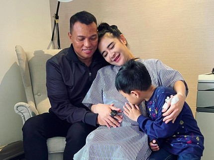 7 Potret Artis yang Hamil dan Melahirkan di Atas Usia 35 Tahun, Penuh Perjuangan Bun!