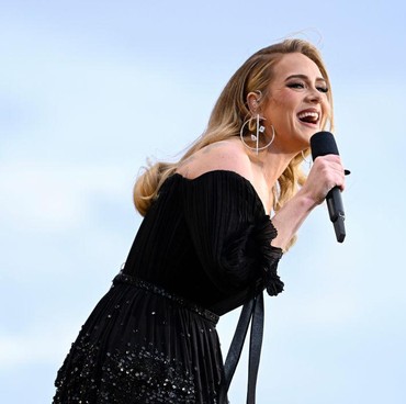 Adele Menang Emmy Awards, Selangkah Lagi Dapat Predikat EGOT