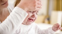 Kenali 5 Penyebab Kepala Bayi Panas tapi Tidak Sakit, Jangan Panik Dulu Bun
