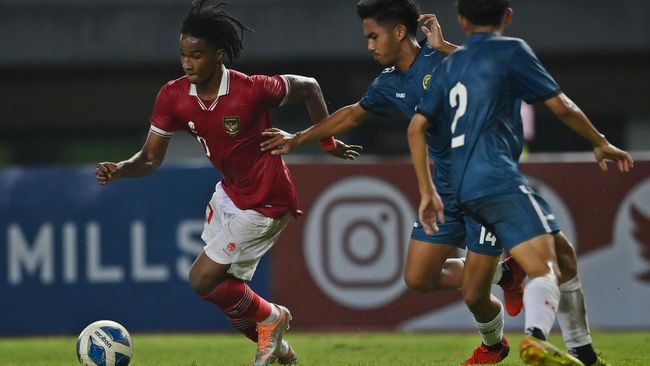 Timnas Indonesia U-19 dalam ancaman turun peringkat jelang lawan Thailand di Grup A Piala AFF U-19 2022 di Stadion Patriot, Rabu (6/7) malam.