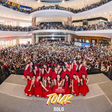img-title Fakta Dugaan Pelecehan Seksual yang Dialami JKT48 saat Tur, Manajemen hingga Gibran Rakabuming Buka Suara!