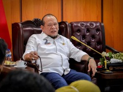 Pelihara Oligarki: Pejabat Kaya, Rakyat Kere