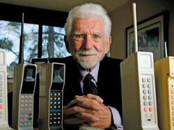 Bukan Android, Pencipta HP Martin Cooper Ternyata Fans Berat iPhone