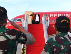Hadiri Puncak HUT Bhayangkara, Jokowi-Iriana Bertolak ke Semarang