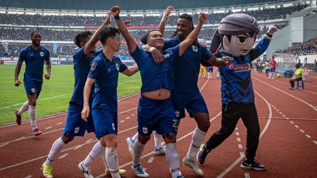 Jadwal Siaran Langsung Semifinal Piala Presiden: PSIS vs Arema Dua pertandingan semifinal Piala Presiden 2022 termasuk laga PSIS Semarang vs Arema FC akan berlangsung pada Kamis (7/7).