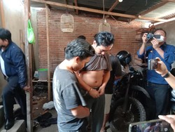 Sembunyikan Sabu Dalam Buah Pepaya, 4 Pria Dibekuk di Mataram