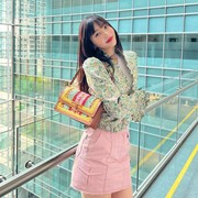 Agar Tetap Sopan dan Nyaman, Intip Cara 4 Idol K-pop Ini Siasati Busana yang Terlalu Seksi