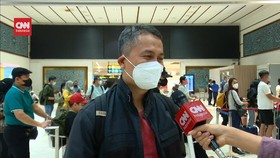 VIDEO: Penumpang Keluhkan Kenaikan Harga Tiket Pesawat