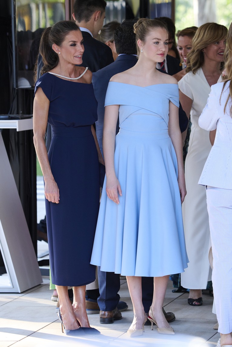 1406810506 BARCELONA, SPAIN - JULY 04: Crown Princess Leonor of Spain attends the 'Princesa de Girona' Foundation 2022 awards at the Agbar Foundation on July 04, 2022 in Barcelona, Spain. (Photo by Carlos Alvarez/Getty Images)