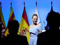 7 Penampilan Princess Leonor Hadiri Upacara Penghargaan Pakai Gaun Balerina