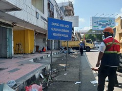 7 Ruko di Atas Sungai Jember Dirobohkan, Pemilik Mengeluh Tak Ada Ganti Rugi