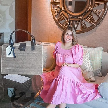 8 Potret Devy Masterchef 9 yang Diduga Punya OnlyFans