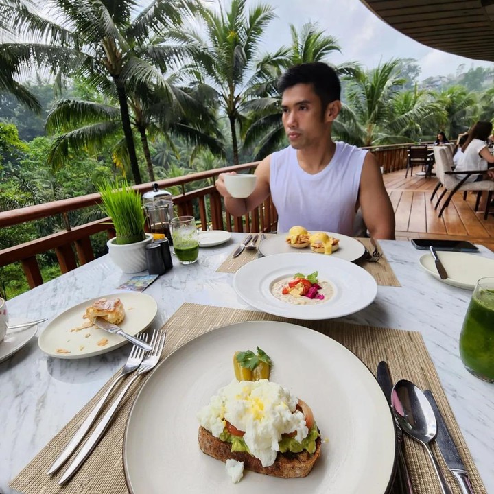 <p>Liburan Dian dan suaminya kali ini terlihat sangat menarik. Kita doakan semoga pasangan ini selalu bahagia dan langgeng ya, Bunda. (Foto: Instagram @therealdisastr)</p>