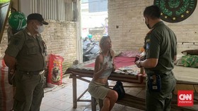 Duit Habis, Bule Jerman Jadi Gelandangan Selama 10 Hari di Bali