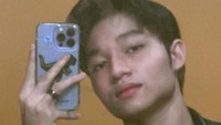 <p>Kiesha menuturkan bahwa ini lagu terbaru usai dirinya vakum selama 7 tahun dan dipersembahkan untuk para penggemar. "Single terbaru gue setelah vakum nyanyi kurang lebih 7 tahun terakhir. Gue persembahin ini buat kalian semua para <em>shipper</em> gue, khususnya kieshalovers yang selalu setia support gue dan selalu bisa bikin gue ketawa," tuturnya. (Foto: Instagram @kiesha.alvaro)<br /><br /><br /></p>