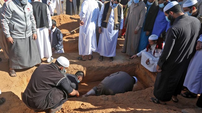 PBB untuk Libya mengatakan pihaknya menemukan beberapa situs di Kota Tarhouna, Tripoli, yang diduga merupakan kuburan massal, Senin (4/7).