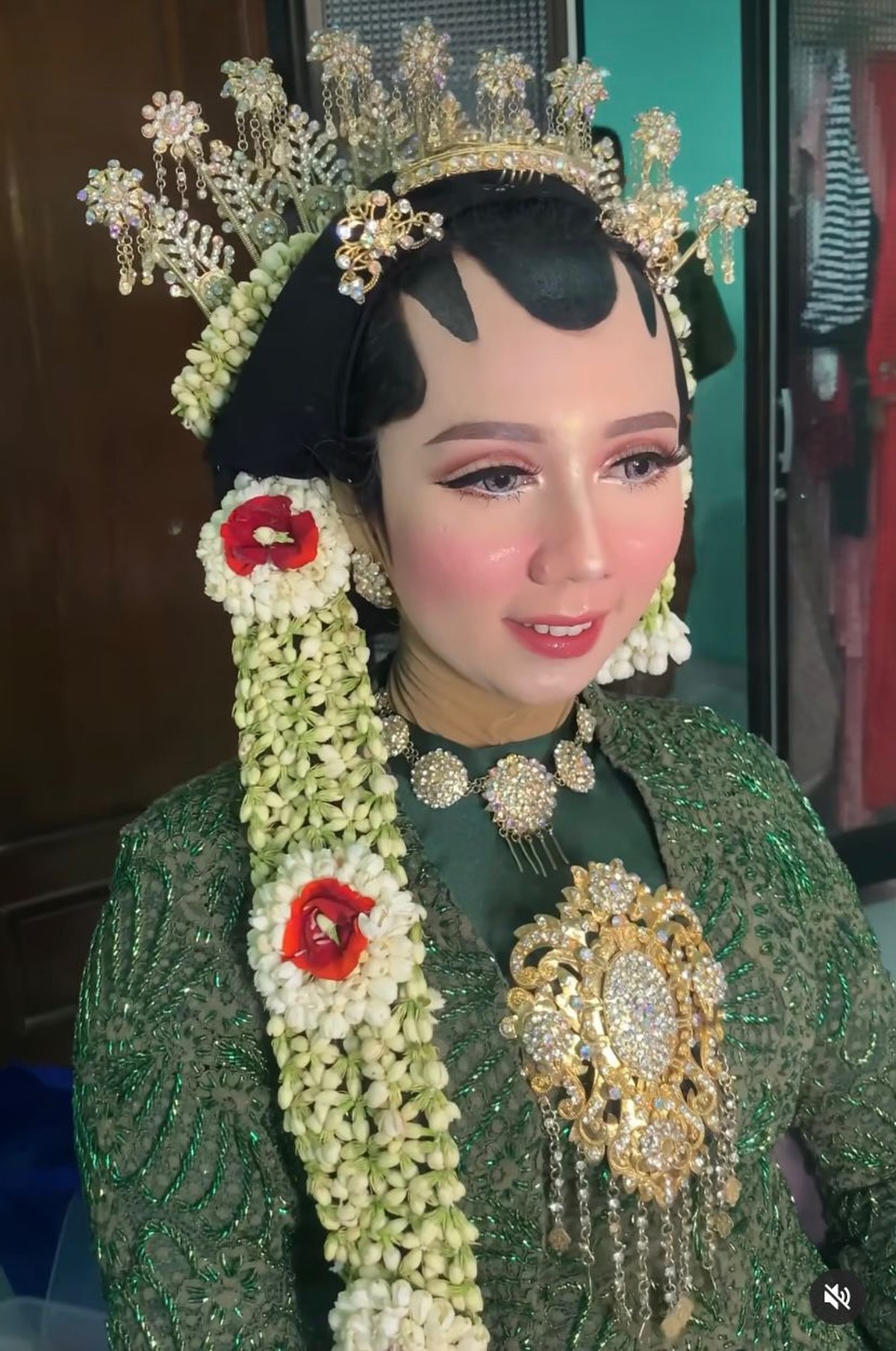 Makeup Pengantin Bekas Cacar Viral