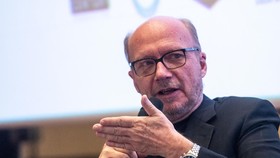 Paul Haggis Dilepaskan dari Tahanan Rumah atas Kasus Pelecehan Seksual