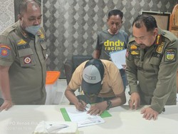Pemobil di Palu Buang Sampah Sembarangan Didenda Rp 1 Juta