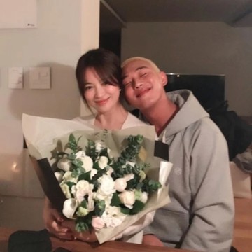 img-title Interaksinya Bikin Baper, Para Selebriti Korea yang Saling Dekat Ini Sering Dirumorkan Pacaran