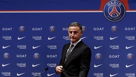 Pelatih PSG Bantah Keras Benci Pemain Muslim