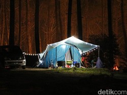 Menikmati Syahdunya Berkemah di Green Grass Cikole