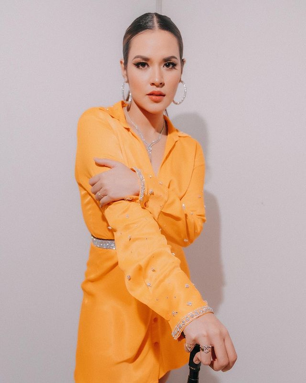 Artis Cantik Berdandan Ala Cewek Kue