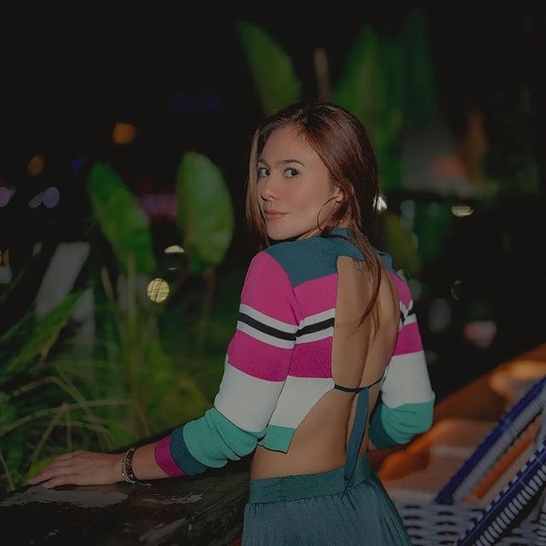 Artis Cantik Berdandan Ala Cewek Kue Artis Cantik Berdandan Ala Cewek Kue