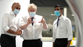 Alasan Menkeu-Menkes Inggris Mundur dari Kabinet Boris Johnson