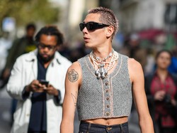 Fakta Menarik Terciptanya Baju Crop Top