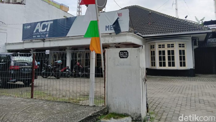 Situasi di Kantor ACT Cabang Sumut. (Goklas/detikSumut)