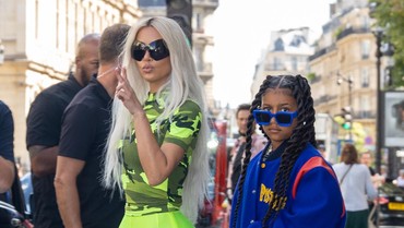 img-title 2 Anak Kim Kardashian Debut Main Film Layar Lebar