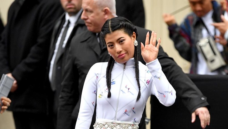 Putri Sirivannavari Nariratana dari Thailand PARIS, FRANCE - OCTOBER 01: Princess Sirivannavari Nariratana Rajakanya attends the Chanel Womenswear Spring/Summer 2020 show as part of Paris Fashion Week on October 01, 2019 in Paris, France. (Photo by Jacopo Raule/Getty Images)