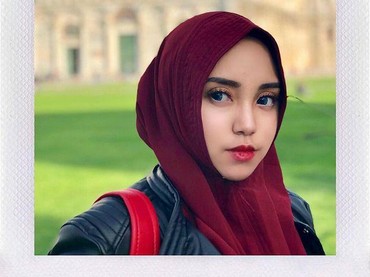 Bikin Adem, 7 Potret Salmafina Sunan Saat Pakai Hijab Kini Jadi Sorotan