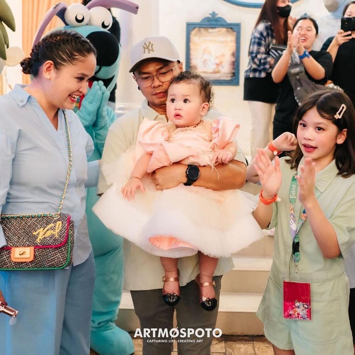 <p>Sedangkan Ayu Natasya mengucapkan terima kasih atas semua do’a yang diberikan pada putrinya. “Terimakasih untuk Semua yang sudah ikut mendoakan Aiko,” tulis Ayu Natasya sebagai <em>caption</em>. (Foto: Instagaram @revtiayunatasya)</p>