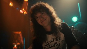 Kala Metallica Hadiahi Aktor Stranger Things Gitar Modif
