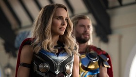 img-title Love and Thunder Jadi Film Thor dengan Debut Box Office Tertinggi