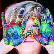 Bisa Bikin Mood Naik Turun, Kenali Psikologi Warna dan Bagaimana Kaitannya Dengan Suasana Hati