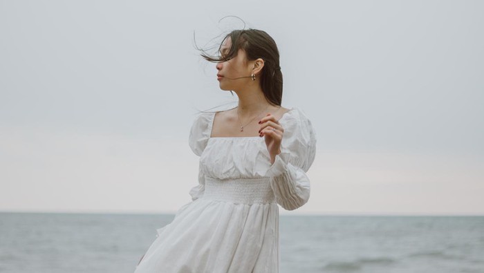 BeauPicks: Tampil Glowing di Hari Raya Idul Adha dengan Pilihan Outfit Nuansa Putih