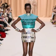 Kreasi Unik dari Koleksi Jean Paul Gaultier Haute Couture Fall 2022, Ada yang Terinspirasi Botol Parfum!