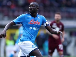 Juventus Incar Koulibaly untuk Gantikan De Ligt