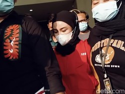 Kuasa Hukum Tepis Spekulasi Medina Zein Bersembunyi di Balik Sakitnya