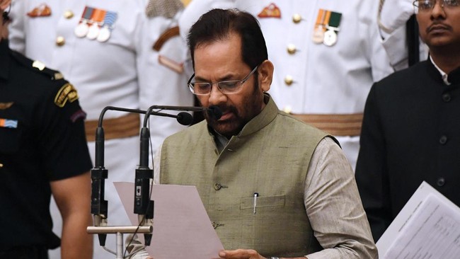 Pertama dalam sejarah India tak punya perwakilan Muslim di parlemen usai Menteri Urusan Minoritas, Mukhtar Abbas Naqvi, mengundurkan diri pada Rabu (6/7).
