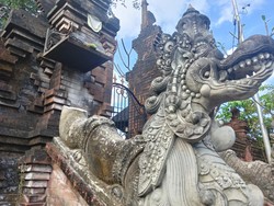 Pemangku Pura Tibukleneng Badung Akan Menggelar Upacara Melaspas