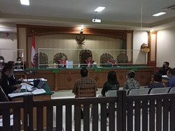 Jaksa KPK Putar Sadapan Percakapan Mantan Ajudan Eka Wiryastuti