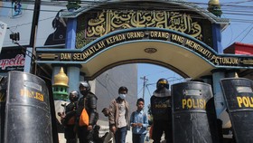 9 Jam Dikepung, Anak Kiai Jombang Kasus Cabul Belum Tertangkap