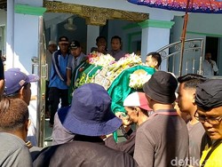 3 Korban Tewas Tersambar Petir di Pemalang Dimakamkan