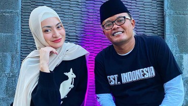 img-title Sule Pantang Bongkar Aib Nathalie Holscher