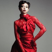 Yuki Kato Tampil Beda dengan Deretan Gaya Makeup yang Bold, Berani Coba?